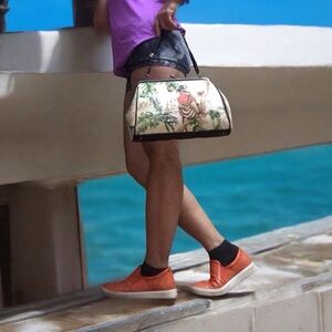Vintage Farnine Handbag